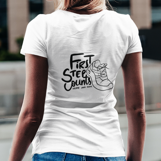First Step Counts| Damen Premium Organic T-Shirt (Backprint)